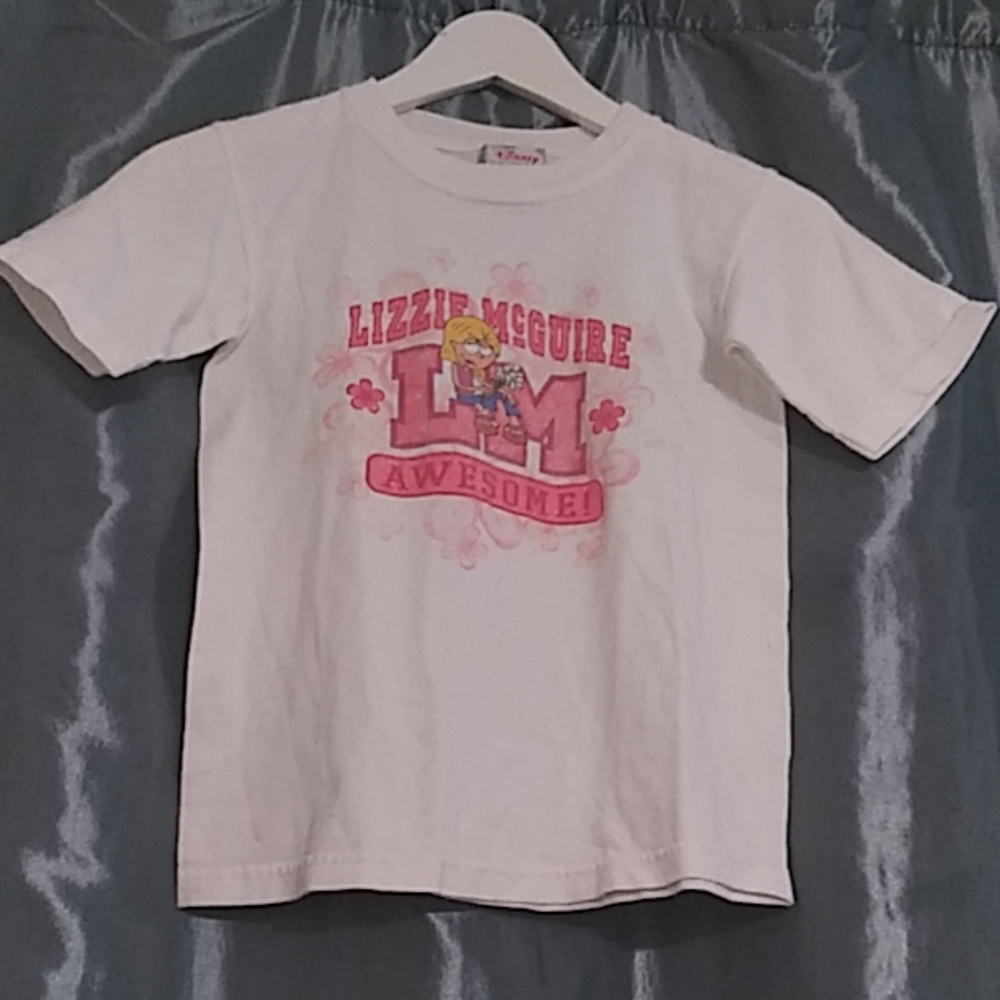 A lizzie McGuire shirt
